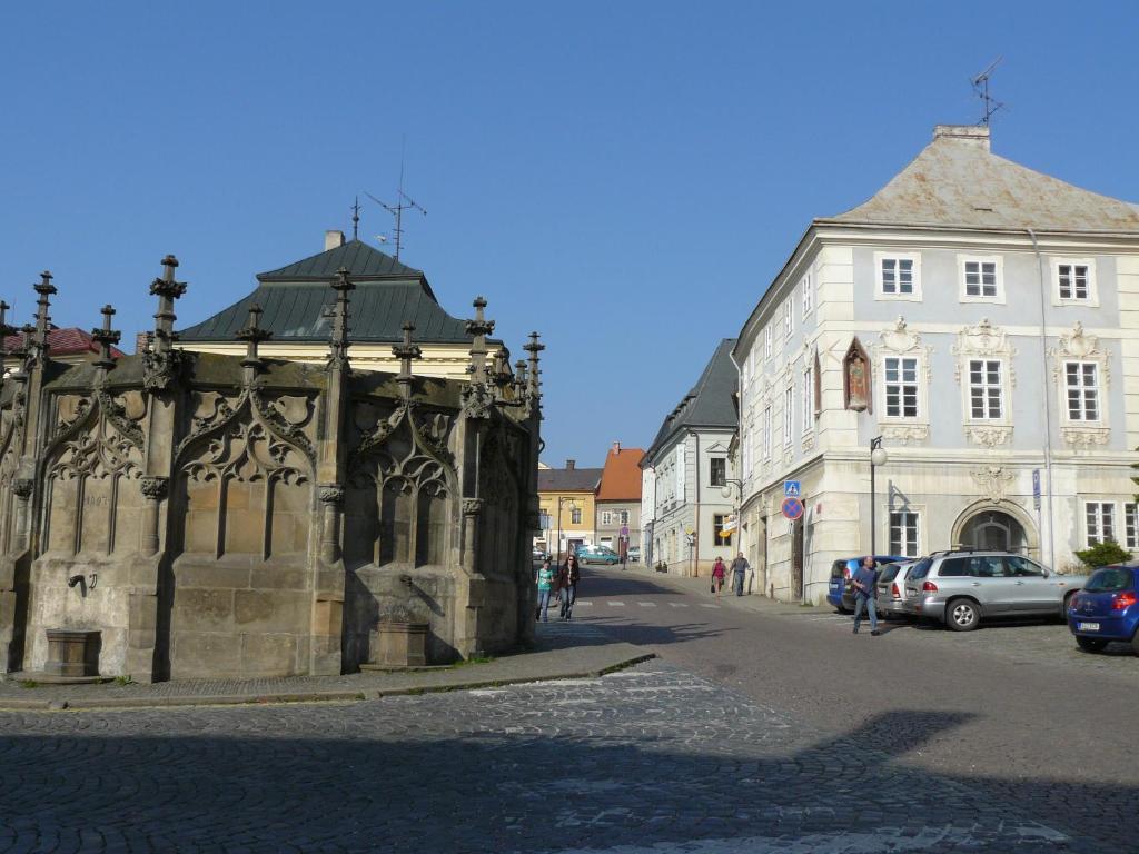 Hotel Opat Kutna Hora Bagian luar foto