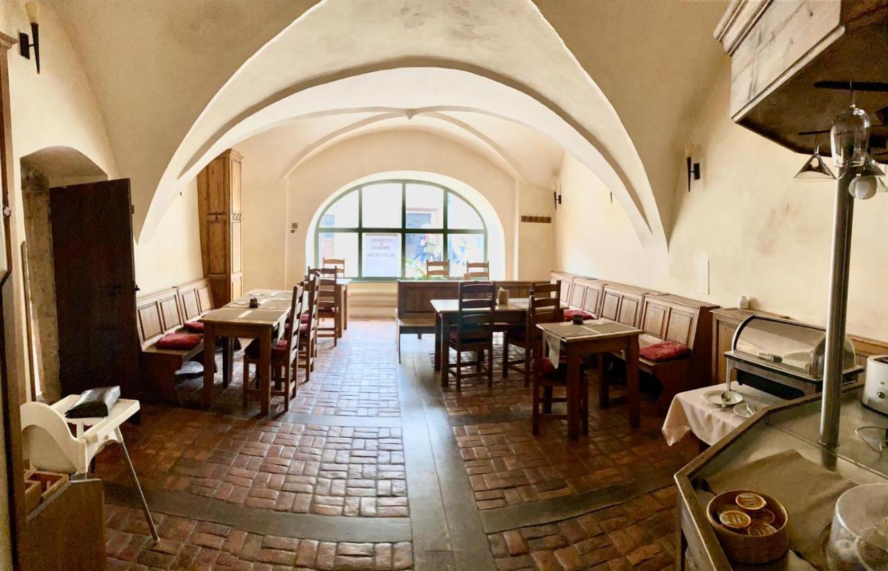 Hotel Opat Kutna Hora Bagian luar foto